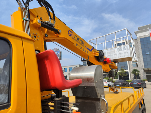 高空作业车的主流标签越趋势发展