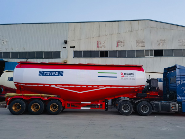 粉粒物料运输半挂车