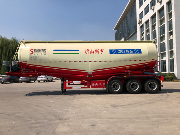 粉粒物料运输半挂车